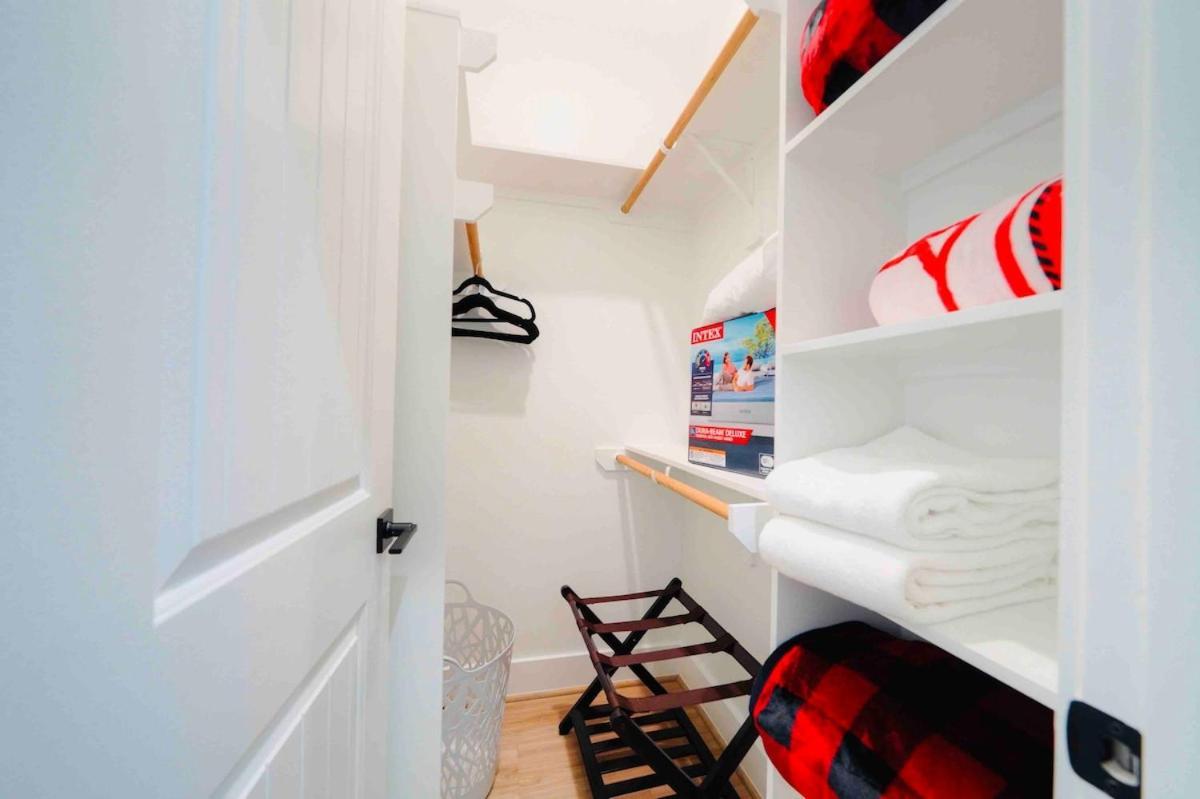 Villa Modern Upscalestay,kingbed,arcadegames,fullkitchen Houston