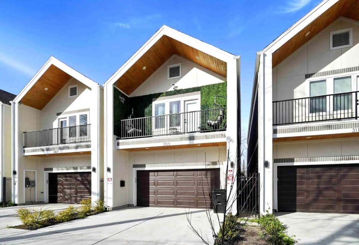 Modern Upscalestay,kingbed,arcadegames,fullkitchen * Houston