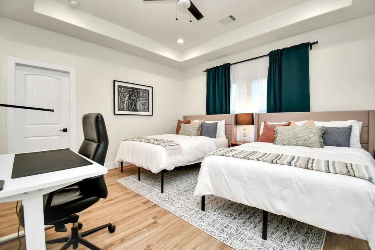 Villa Modern Upscalestay,kingbed,arcadegames,fullkitchen Houston