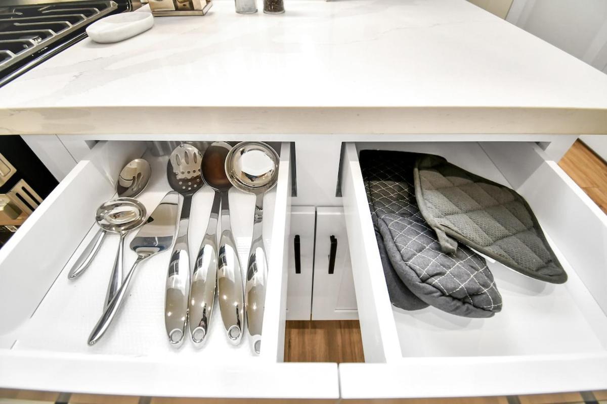 Villa Modern Upscalestay,kingbed,arcadegames,fullkitchen Houston