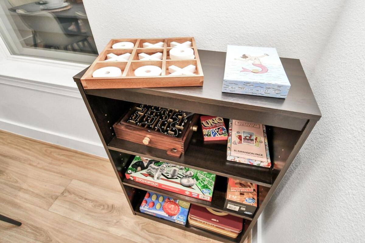 Modern Upscalestay,kingbed,arcadegames,fullkitchen * Houston